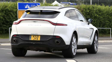 Aston Martin DBX hybrid